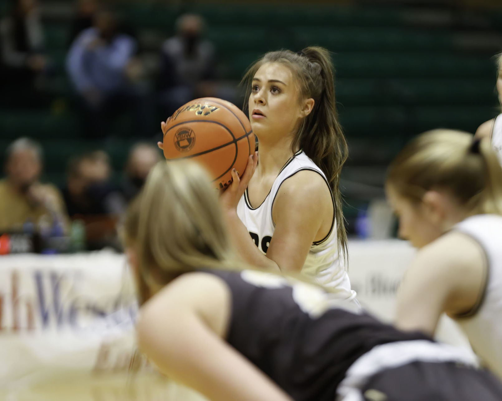 031221-ir-spt-girls-basketball-West-3.jpg